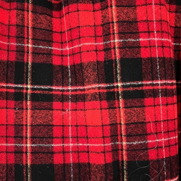 Vtg Men's Red Black Flannel Shirt M Plaid Virgin Wool Long Sleeve USA Outdoor - Picture 2 of 6